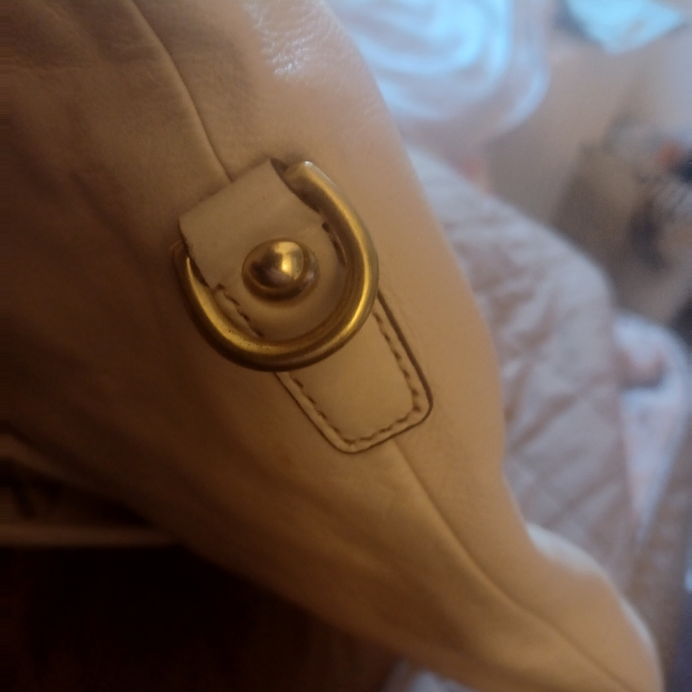 Vintage Rare soft Leather Coach Shoulder Bag that is turned inside out adjustab - Picture 9 of 16